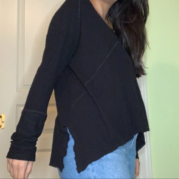 Black wide neck top - Picture 2 of 7